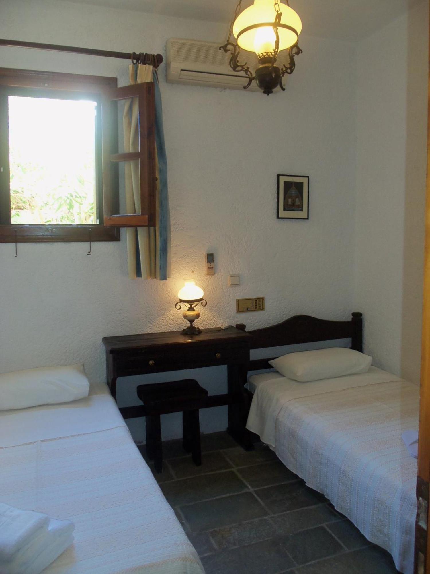 Alexandros Hotel Grikos Bay  Chambre photo