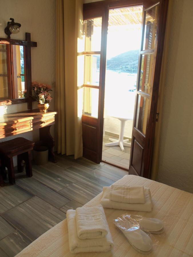 Alexandros Hotel Grikos Bay  Extérieur photo